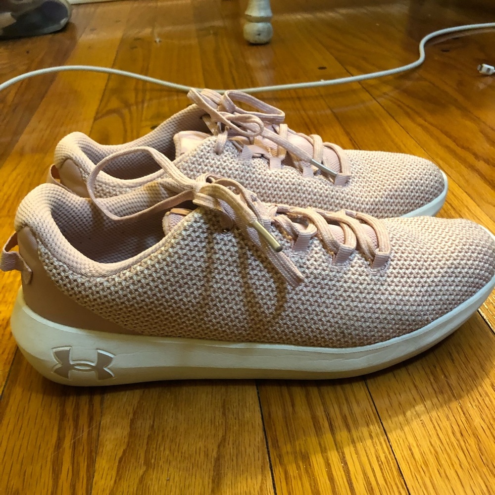 Tennis Shoes